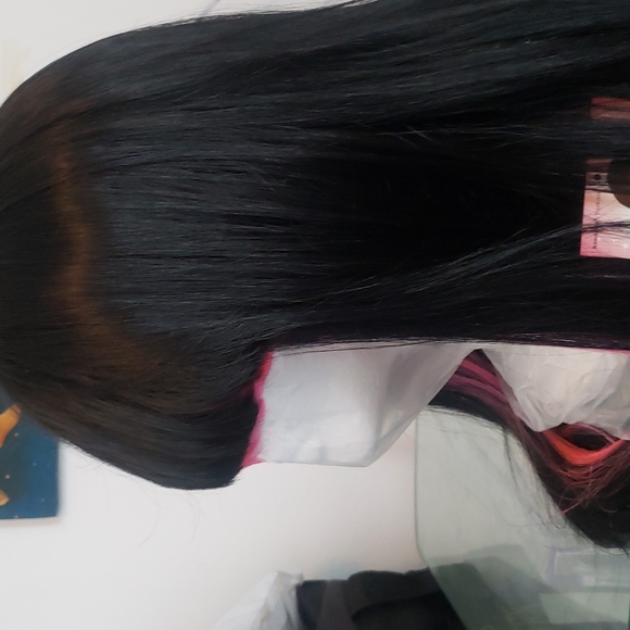 Wig - Picture 4 of 8